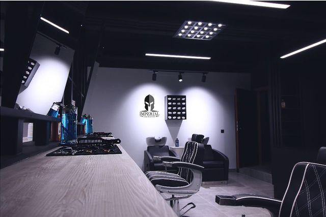 Imperial Barbershop & Academy Szlak 50 (Czynne codziennie) — barbershop w Krakowie